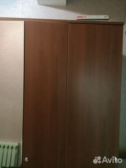 Шкаф