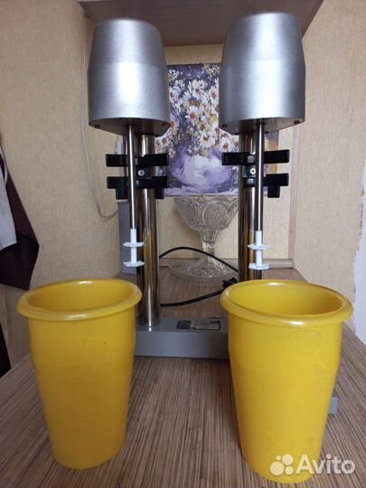 Миксер для молочных коктейлей бу