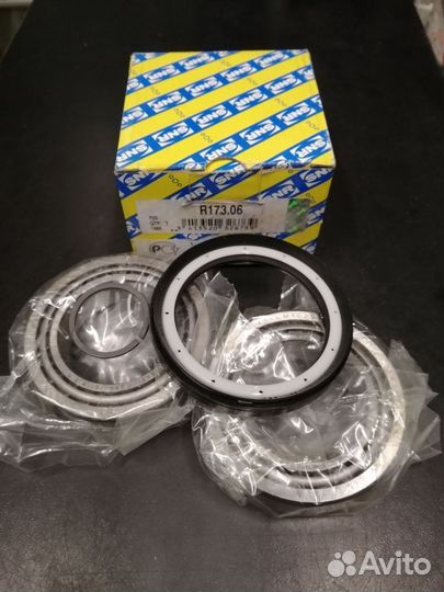 Подшипник ступицы Mitsubishi L200, 300 Pajero пер