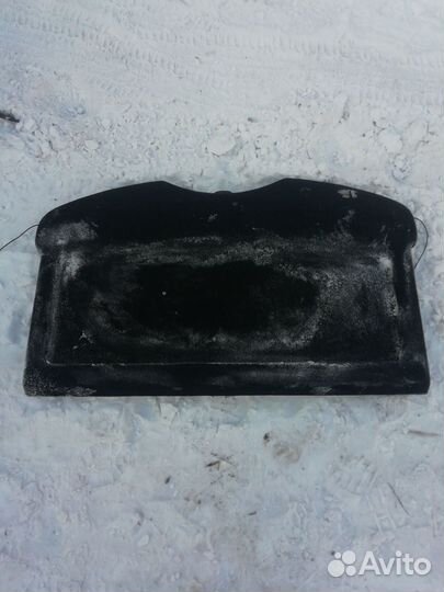 Задняя полка Skoda Rapid