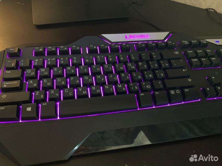 Игровая клавиатура Legion