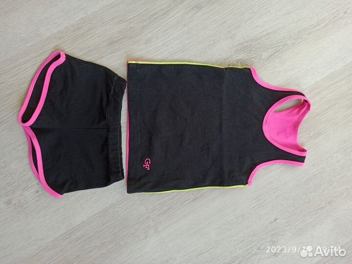 Костюм гимнастический