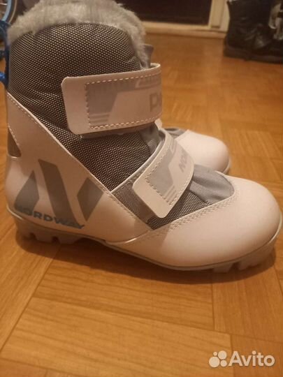 Лыжные ботинки Nordway Pearl NNN