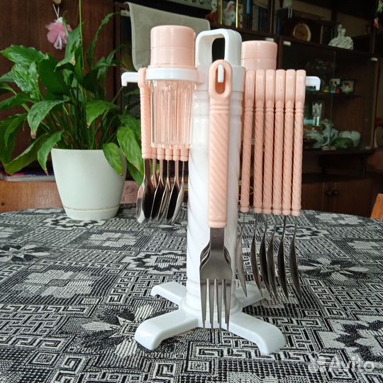 Набор столовых приборов новый на 6 персон