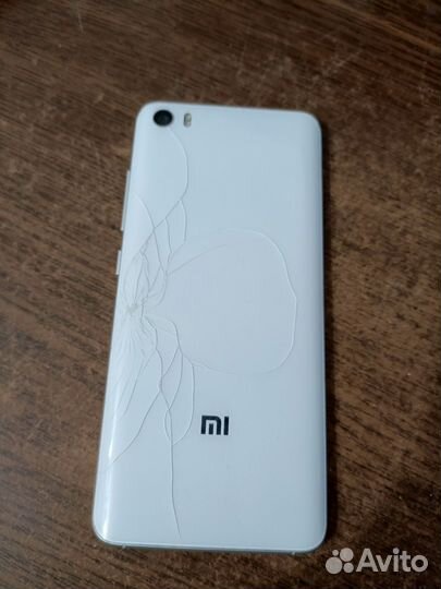 Xiaomi Mi 5, 3/64 ГБ