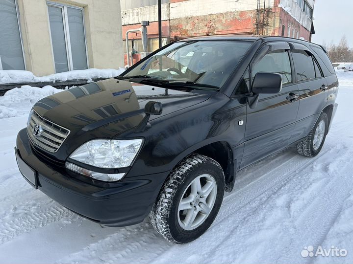 Toyota Harrier 2.2 AT, 2000, 340 000 км