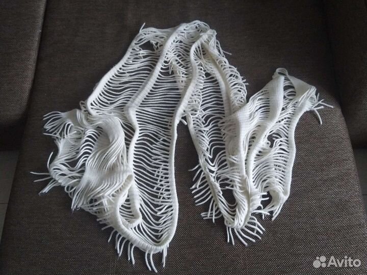 Шарф лапша женский белый вязанный длинный