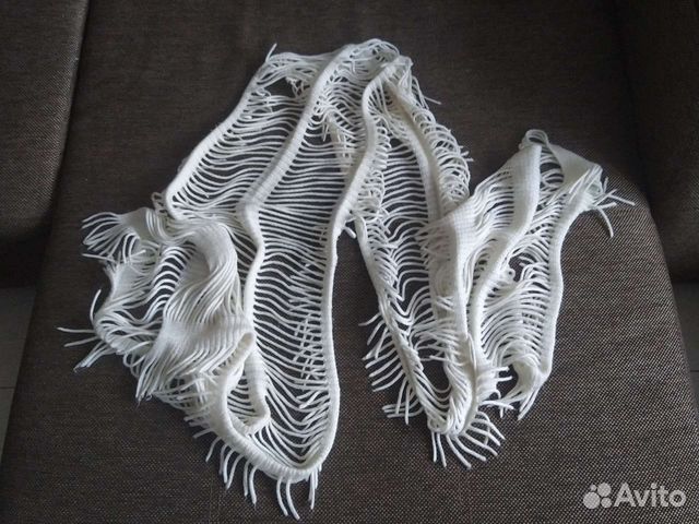 Шарф лапша женский белый вязанный длинный