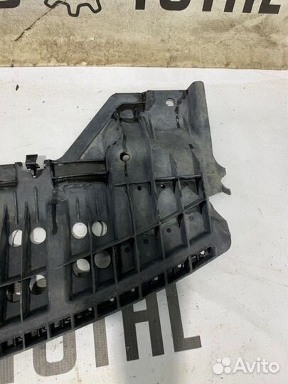 Пыльник бампера передний Toyota Corolla 150 1ZR