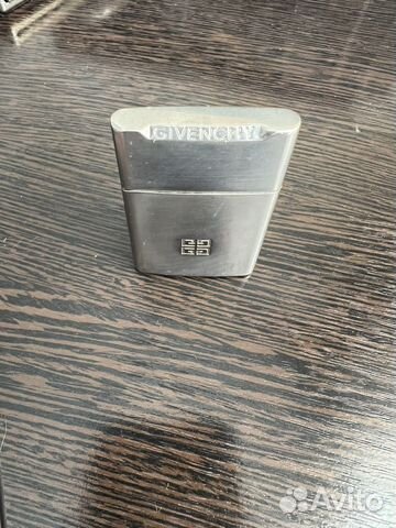 Зажигалка givenchy
