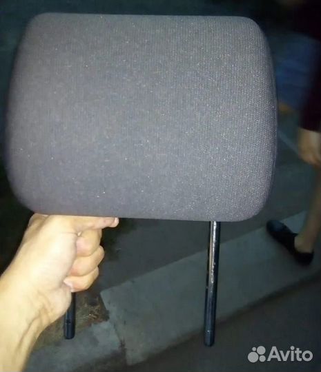 Подголовник