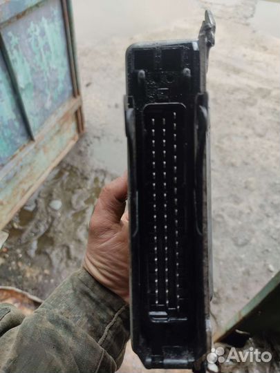 Блок управления двигателем на опель омега