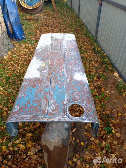 Капот на мтз 80