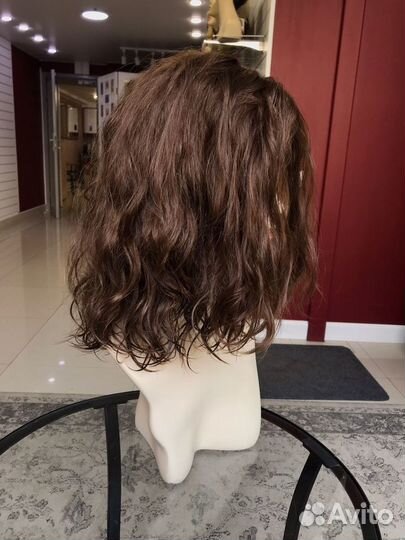 Парик из натуральных волнистых волос