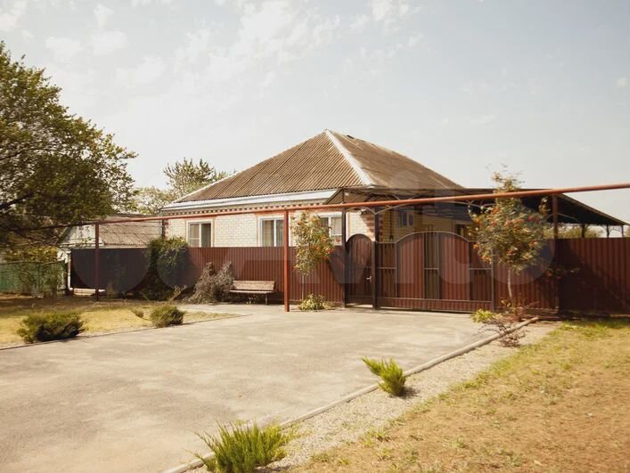 Дом 220 м² на участке 19 сот.