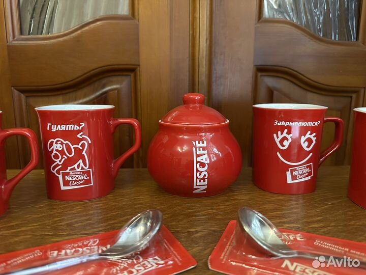 Кружки, сахарница, ложки Нескафе (Nescafe)