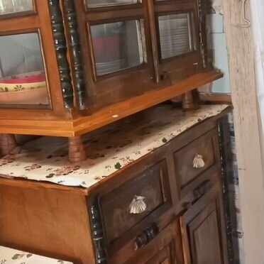Шкаф распашной двухстворчатый