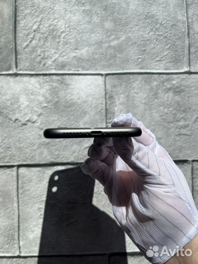 iPhone 11 черный корпус