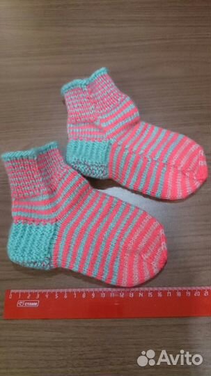 Новые шерстяные носки и варежки