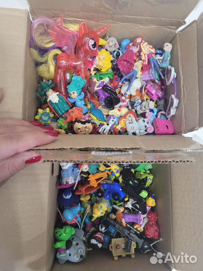 Киндер и другие игрушки коробка