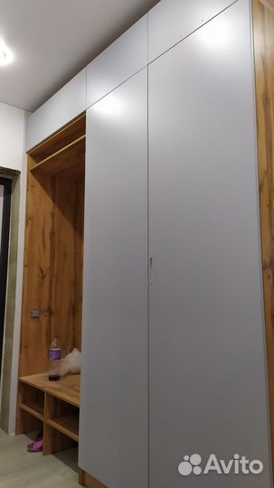 Шкаф в прихожую
