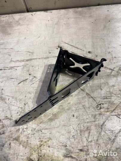 Противооткатный упор Mercedes-Benz Clk-Class C209