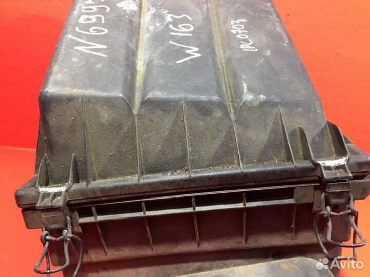 Корпус воздушного фильтра Mercedes-Benz M-Class