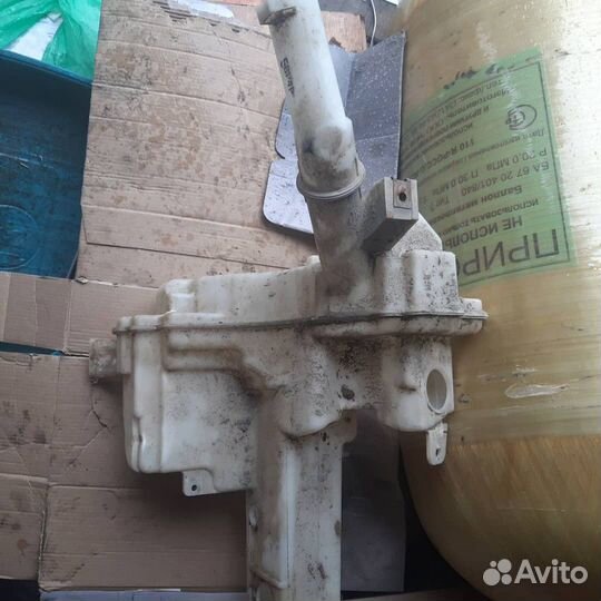 Бачок омывателя мазда 3 бк