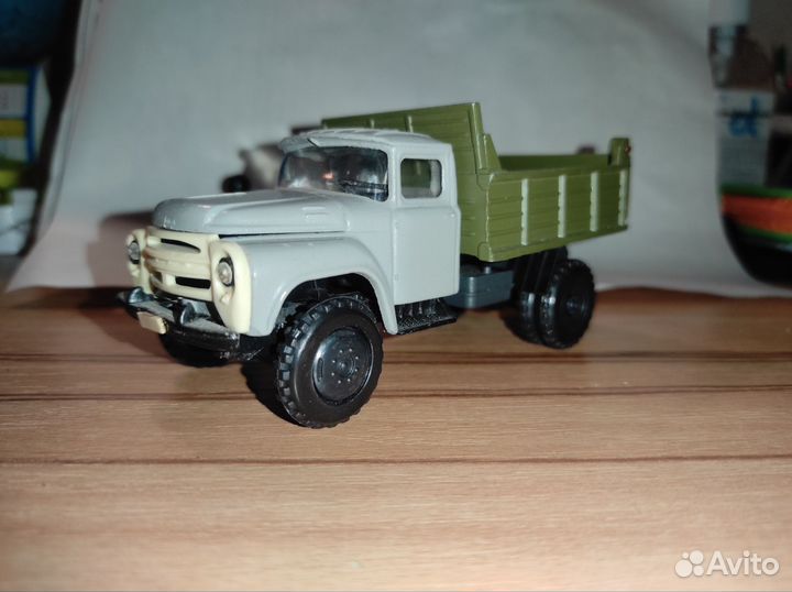 Модель автомобиля ЗИЛ 1:43 СССР