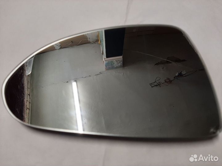 Зеркальный элемент левый Opel Corsa D Опель Корса