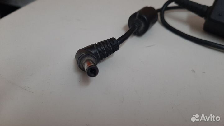 Блок питания darfon для ноута, монитора и тд