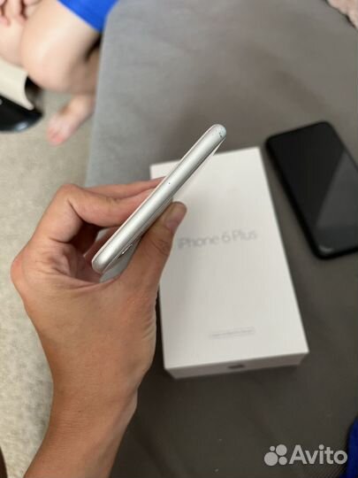 Телефон iPhone 6 plus