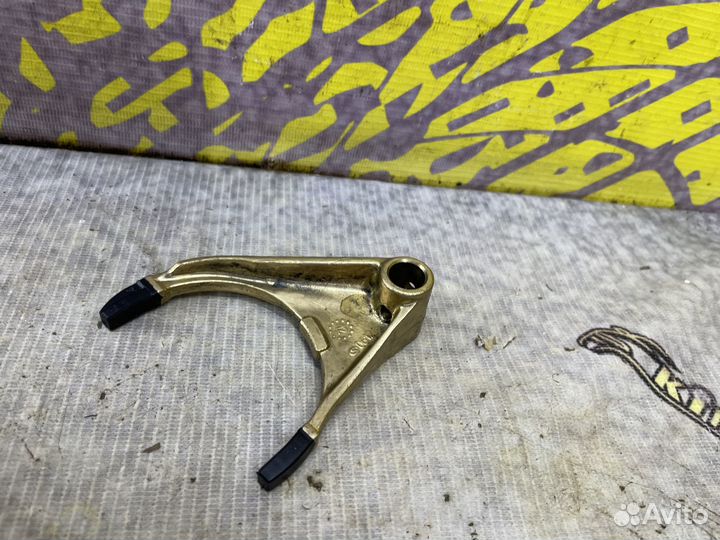 Вилка включения 3 4 передачи МКПП JH3 Логан Сандер