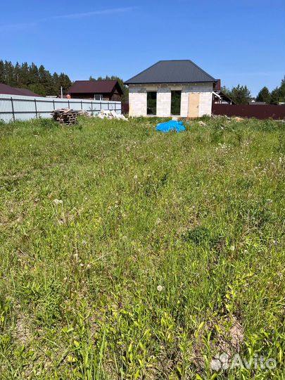 Покос травы триммером