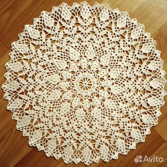 Салфетка вязаная крючком. Ручная работа. Новая