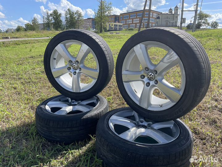 Колеса в сборе летние R20 VW Touareg