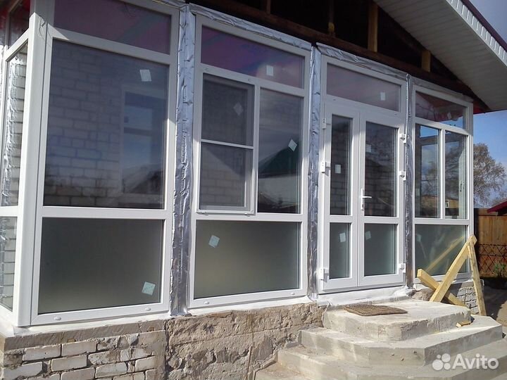 Пластиковые двери