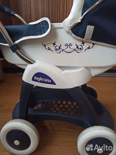 Коляска для кукол