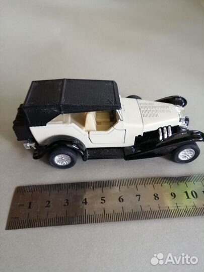 Модель автомобиля