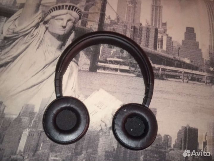 Беспроводные наушники jays