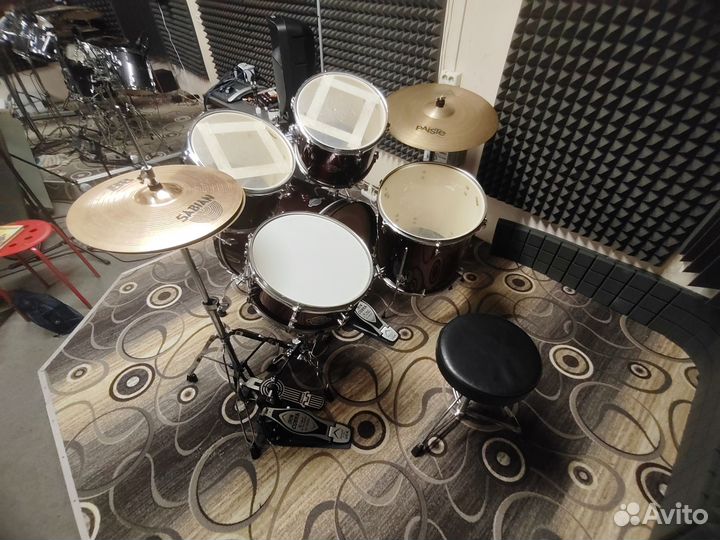 Ударная установка sonor с педалью и железом