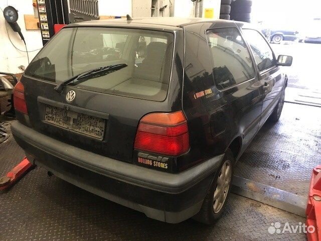 Разбор на запчасти Volkswagen Golf 3