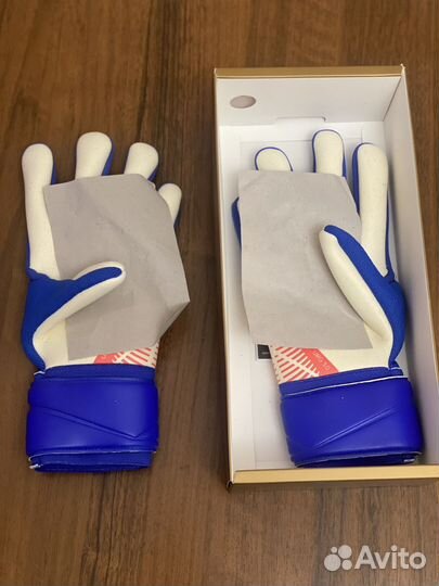 Вратарские перчатки adidas предатор GL Leagve