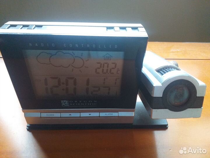 Погодная станция, часы с проекцией