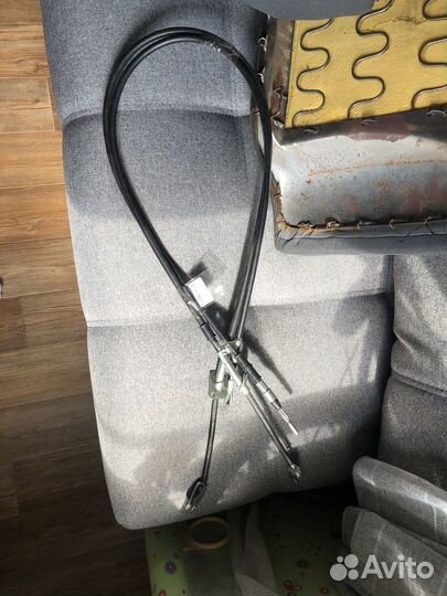 Трос ручника газ