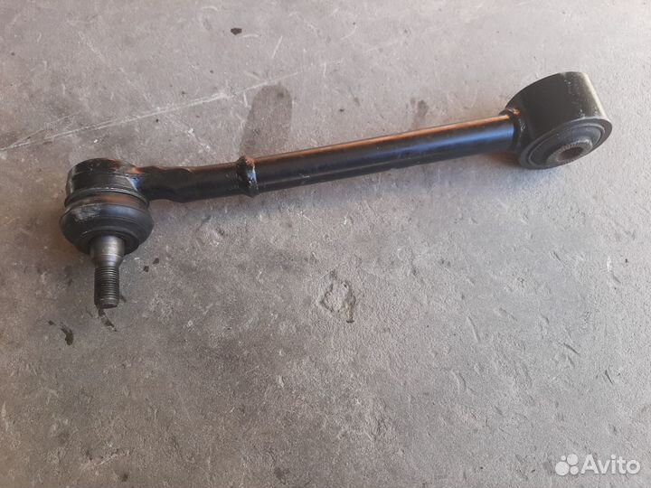 Задняя поперечная тяга Toyota Rav4 40 2012-2019