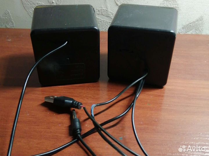 Чехлы, колонки и скейт мини