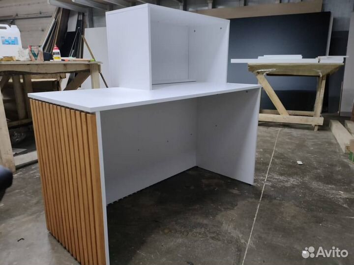 Стойка ресепшн Woodis №5