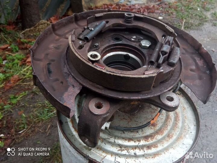 Кулaк зaдний левый Kia, Hyundаi