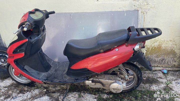 Скутер 150 кубов